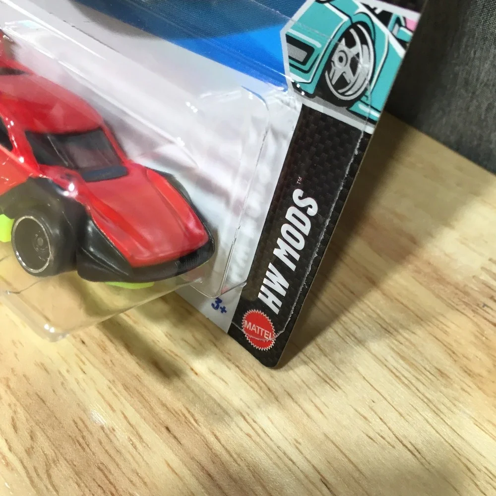 Hot Wheels Toy Car HW Mods High-Tail Chaser 1/64 Red